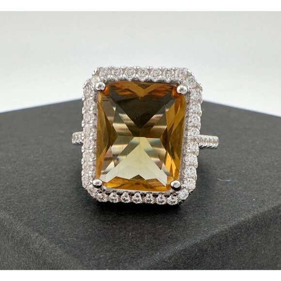 Elegant Emerald Cut Lab Created Sultanite Ring - Beautiful Detailing!  Size 6 - Picture 15 of 16
